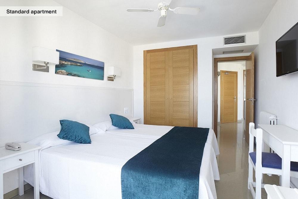 Aparthotel Nereida Сан-Антонио-Абад Экстерьер фото