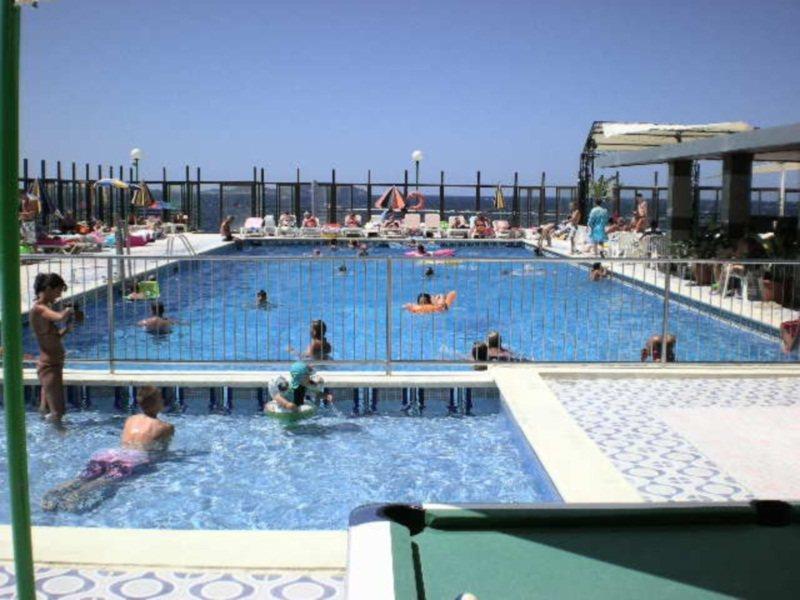 Aparthotel Nereida Сан-Антонио-Абад Экстерьер фото