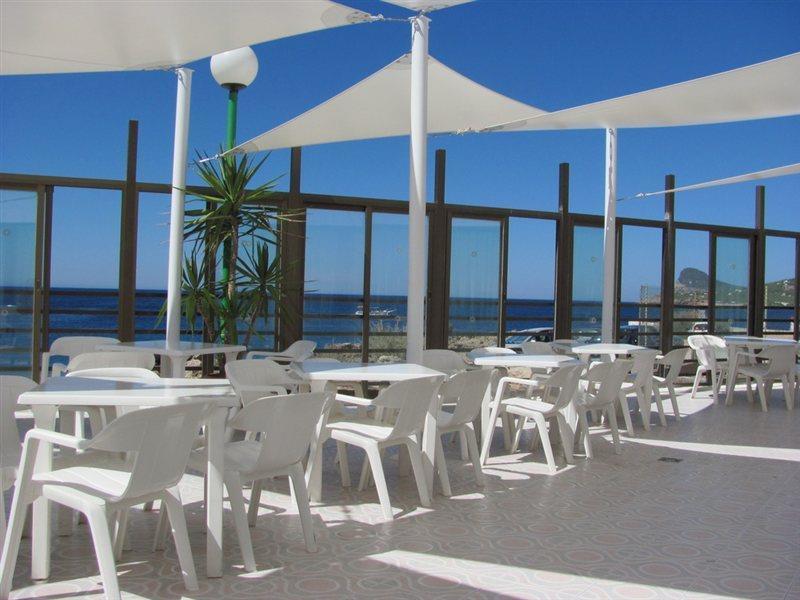Aparthotel Nereida Сан-Антонио-Абад Экстерьер фото