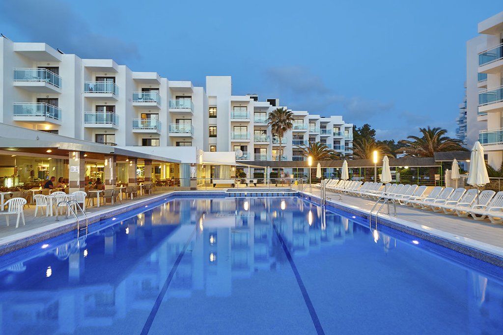 Aparthotel Nereida Сан-Антонио-Абад Экстерьер фото
